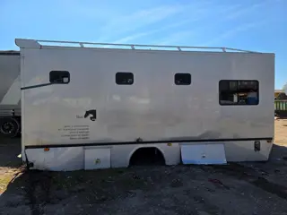 Diversen Camper body Camper Opbouw 4.95m – Ruime Camper Body – Perfect voor Zelfbouw Camper PM2985