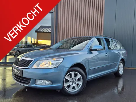 Skoda Octavia Combi 1.4 TSI Ambition Business Line Automaat | Cruise | Stoelverwarming | Clima | Blu