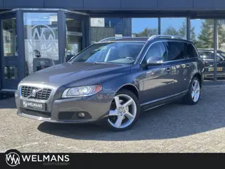 Volvo V70 3.0 T6 AWD Summum Youngtimer | 18 inch | Xenon