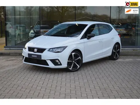 Seat Ibiza 1.0 TSI FR Business Intense | Automaat | Carplay | PDC | Camera | Stoelverw.