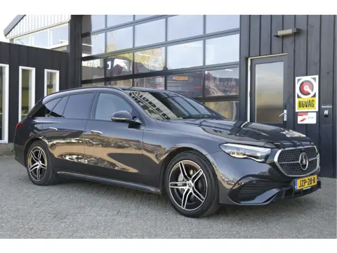Mercedes-Benz E-Klasse Estate 300 e Exclusive Line AMG | Massage | Pano | Burmester | Trekhaak | Hea