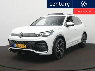 Volkswagen Tiguan 1.5 eHybrid R-Line Edition Panoramadak - Trekhaak - Camera - Navigatie