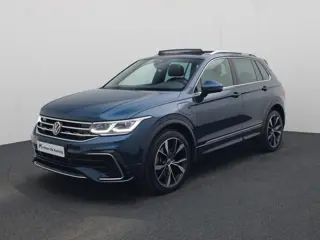 Volkswagen Tiguan 1.4TSIeHybrid 180kW/245PK R-Line DSG · Leder · Panoramadak · Trekhaak · Stoelverwa