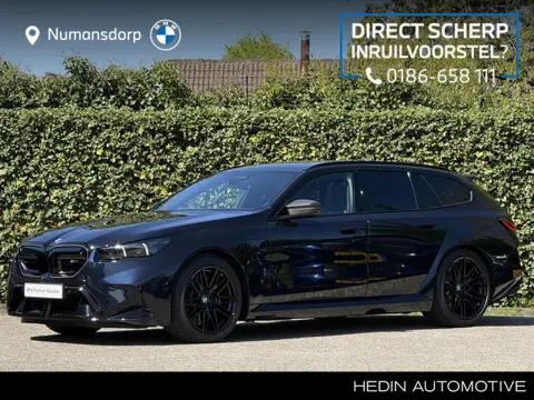 BMW 5 Serie Touring M5 | Panorama | Getint glas | Trekhaak | Stoelvent. | Merino leder