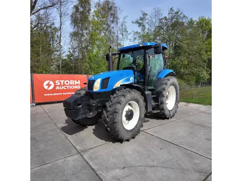 New Holland TS135a