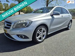 Mercedes-Benz A-klasse 180 Ambition GEWOON SUPER LEUKE AUTO EN TOP ONDER HOUDEN AUTOMAAT DUS ECHT RI
