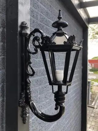 Buitenlamp, landelijke stijl