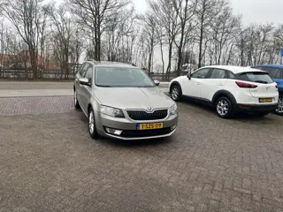 Škoda Octavia Combi 1.4 TSI Greentech Ambition Businessline TREKHAAK NAVI CLIMA