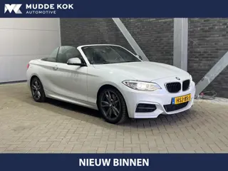 BMW 2-serie Cabrio M235i xDrive | 327Pk! | M-Sport | harman/kardon | Vol-Leder | Stoelverwarming | C