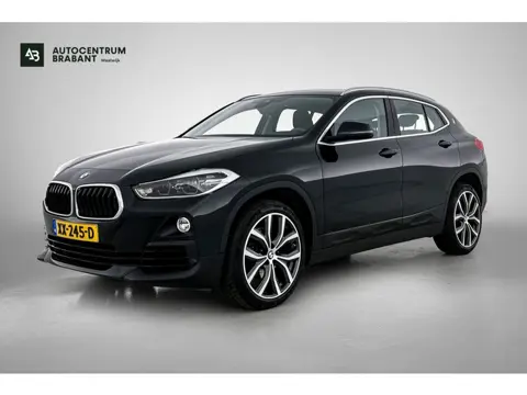 BMW X2 SDrive18i Executive Edition Automaat (NAVIGATIE, TREKHAAK AFNEEMBAAR, CAMERA, STOELVERWARMING