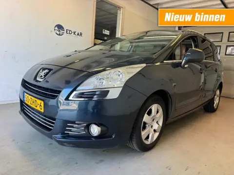 PEUGEOT 5008 1.6 e-HDi Style 5p. LEER PANO NAVI TOP STAAT NAP APK