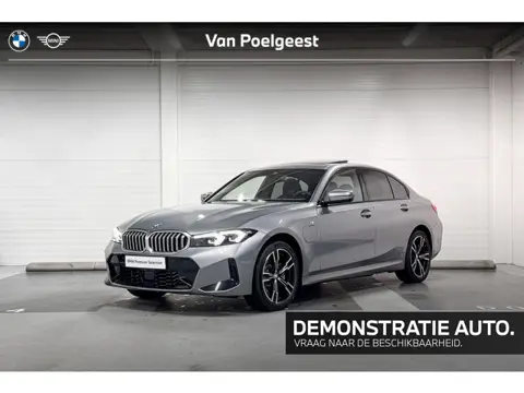 BMW 3 Serie Sedan 330e | M-Sport | Comfort Pack | Driving Assistant | Active Cruise Control | Hifi S