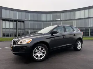 Volvo XC60 2.4 D5 AWD Kinetic Scherpe meeneemprijs, nieuwe APK en banden