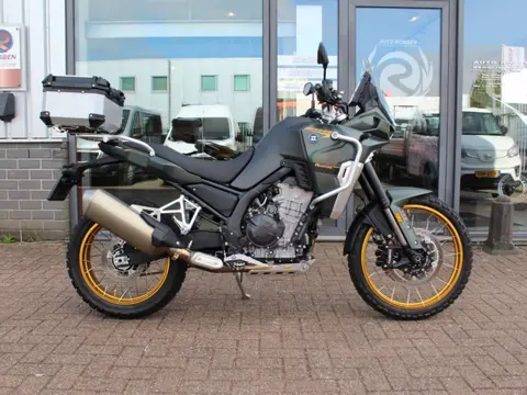 KOVE 800X Pro Adventure Motorfiets (bj 2025)