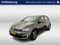 Volkswagen e-Golf E-DITION / Achteruitrijcamera / 16 Inch / Climate control / Adaptive Cruise / Led