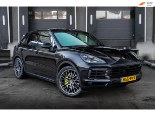Porsche Cayenne 3.0 E-Hybrid MASSAGE/TV/PANO/VERKOELING/SOFTCLOSE/BOMVOL IN OPTIES