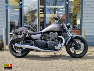 Triumph Thunderbird Storm 1700 ABS