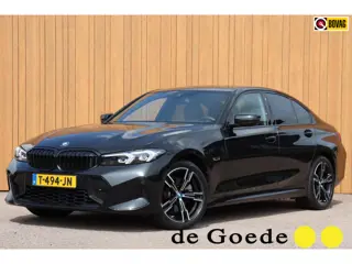 BMW 3-serie 330e M-Sport org.NL Harman Kardon 2xel.stoel+leer+mem+verw. camera