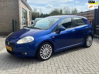 Fiat Grande Punto 1.4-16V Racing |5drs| airco | trekhaak | nieuwe apk | koopje !