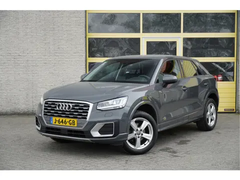 Audi Q2 30 TFSI Epic BJ2020 Lmv 17" | Led V+A | Pdc | Navi | Dynamische knipperlichten | Climate con