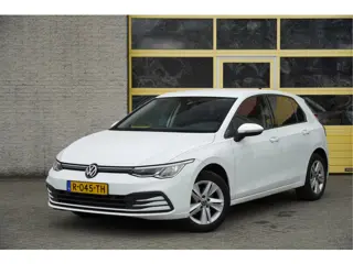 Volkswagen Golf 1.5 TSI 131PK 5drs Life Business BJ2022 Lmv 16" | Led | Pdc | App-Connect | Navi | V
