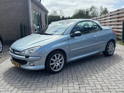 Peugeot 206 CC 2.0-16V | cabriooooo rijden in deze nette auto. met nieuw apk keuring bij levering