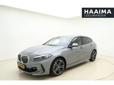 BMW 1-serie 118i Executive Automaat | M Pakket Interieur & Exterieur | Lederen bekleding | Keyless |