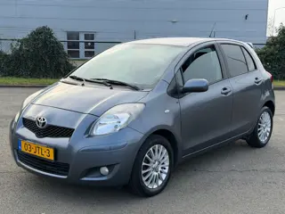 Toyota Yaris 1.3 VVTi Dynamic Airco - Frisse auto