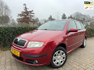 Skoda Fabia Combi 1.4-16V Elegance , Airco / Cruise / Elec.Pakket / Stuurbekrachtiging. / APK 04-02-