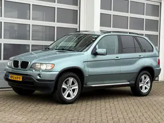 BMW X5 3.0D Grijs kenteken Aut. Schuif-dak Trekhaak