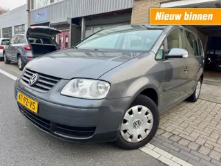 VOLKSWAGEN TOURAN 1.6-16V FSI Turijn 5PERS. CLIMA RIJDT GOED NAP APK 4-2026
