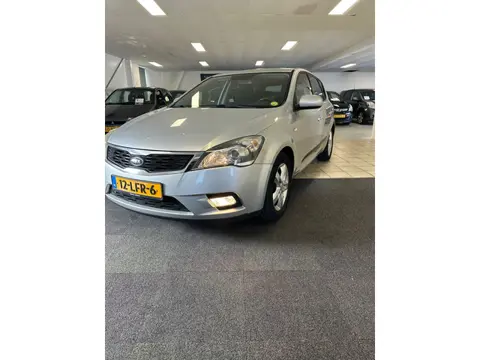Kia cee'd 1.4 CVVT Seven