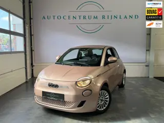 Fiat 500 Urban 42 kWh, CarPlay, Cruise Control