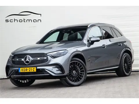 Mercedes-Benz GLC 300e 4MATIC AMG Premium, Pano, Distronic, Leder, Sfeerverlichting