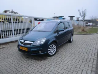 Opel Zafira 1.6 Temptation, 7 Pers