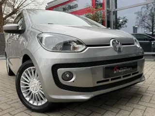 Volkswagen up! 1.0 5DRS *!* HIGH UP *!* AIRCO/ NAVIGATIE/ LMV/ 83 DKM *!*