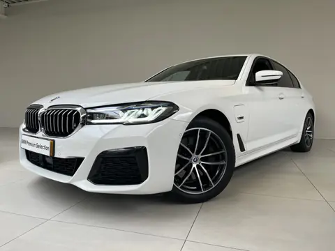 BMW 5 Serie Sedan 530e M-sport | Laser | Hifi | Diving Ass. Prof