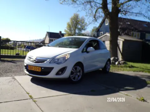 Opel CORSA 1.2-16V Selection
