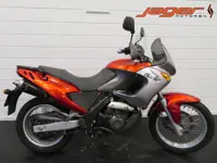 Aprilia PEGASO 650 I.E ZEER FRAAI! TOP CASE (bj 2001)
