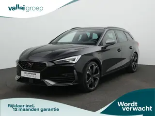CUPRA Leon Sportstourer 1.4 e-Hybrid 245 pk VZ | Trekhaak | Kuipstoelen | Matrix LED | Beats | Stuur