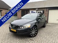 Volvo XC60 2.4 D5 AWD Momentum 215 pk Leer Trekhaak 20"