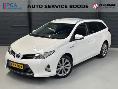 Toyota Auris Touring Sports 1.8 Hybrid Dynamic - camera- cruise control