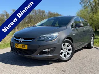Opel Astra 1.4 Turbo Edition Navigatie NAP Airco radio-cd speler cruise control Lm velgen