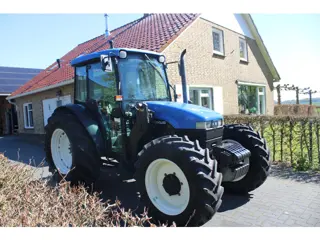 New Holland TN75 TN75F (bj 2001)