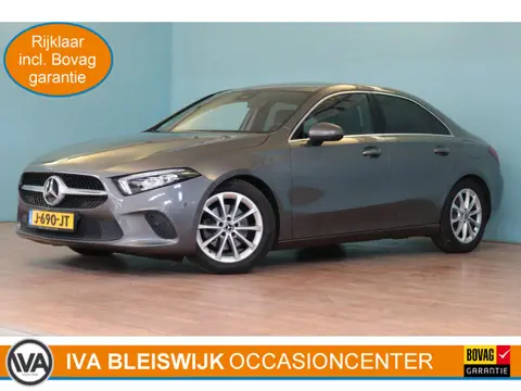 Mercedes-Benz A-Klasse 200 Premium Plus automaat | NAVI | CLIMA | CAMERA + PDC | CRUISE | STOELVERW 