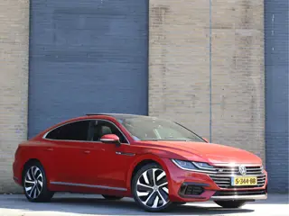 Volkswagen Arteon 2.0 TSI R-line Business 19” | ACC | Virtual Cockpit | Carplay | Trekhaak | Keyless