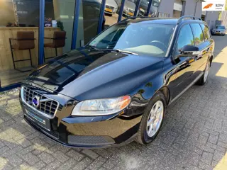Volvo V70 2.0 Kinetic NAVI & Bluetooth