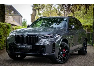 BMW X5 xDrive50e M Sport Pro Dravitgrau Individual Sky Lounge Soft Close Vierwielbesturing
