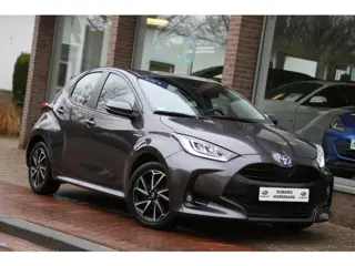 Toyota Yaris 1.5 Hybrid Dynamic Navi Carplay LED Camera ACC