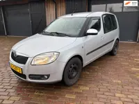 Skoda Roomster 1.4-16V Navigator.AIRCO ,TREKHAAK ,VEEL RUIMTE.